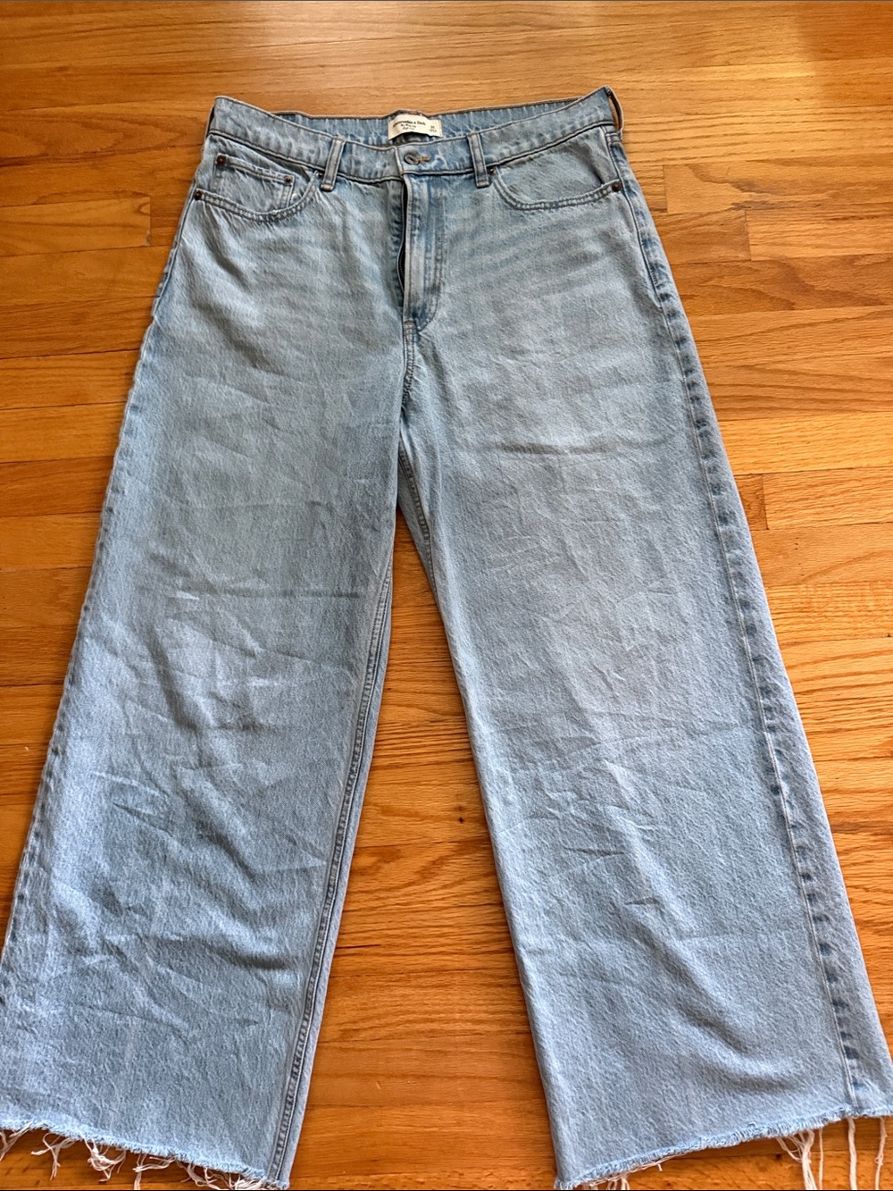 Abercrombie & Fitch Wide Leg High Rise 31/29.5inseam